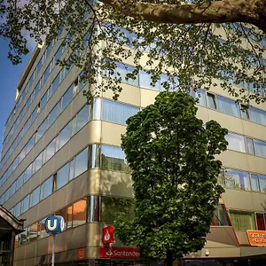 Simm's - Cityhotel Next To Metro U3 Hotel